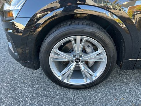 Used 2023 Audi Q8 Prestige image 27