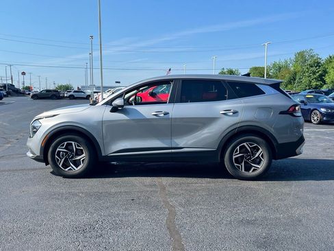 Used 2023 Kia Sportage LX FWD image 9
