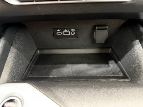 Used 2025 Nissan Altima 2.5 SV image 35