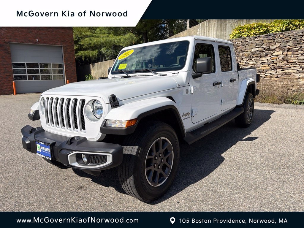 Used 2022 Jeep Gladiator Overland w/ Cold Weather Group AWD/4WD image 1