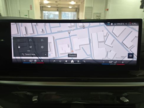 Used 2025 BMW X7 xDrive40i image 51