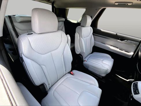 Used 2024 Hyundai Palisade SEL w/ Premium Package AWD/4WD image 18