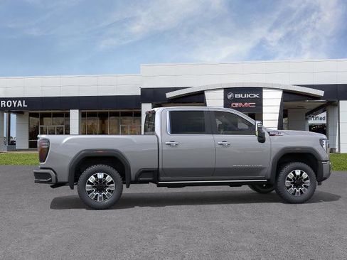 New 2026 GMC Sierra 2500 Denali w/ Technology Package AWD/4WD image 5