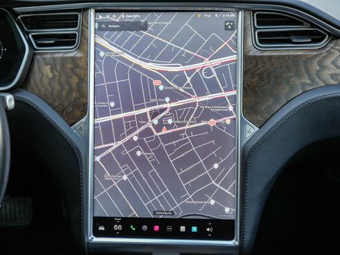 Used 2018 Tesla Model S 75D image 15