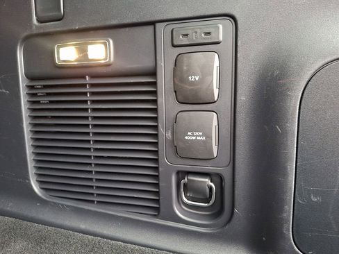 Used 2025 Ford Expedition Max Active image 30