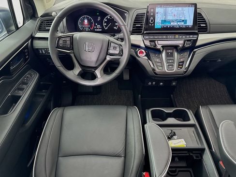 Used 2026 Honda Odyssey Touring image 31