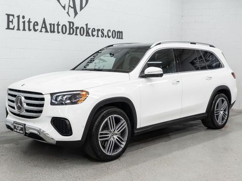 Used 2025 Mercedes-Benz GLS 450 4MATIC image 42