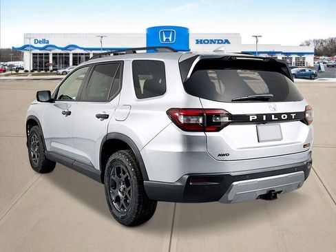 New 2026 Honda Pilot TrailSport image 5