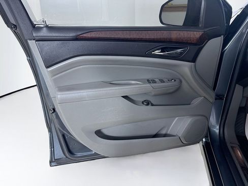 Used 2010 Cadillac SRX Premium image 9