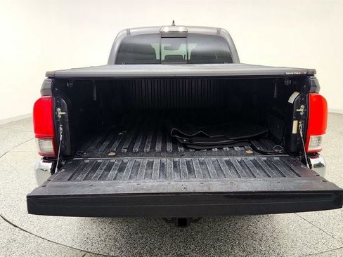 Used 2019 Toyota Tacoma SR5 AWD/4WD image 20