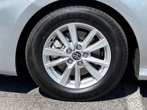 Used 2025 Toyota Camry LE FWD image 26