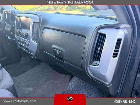 Used 2018 GMC Sierra 1500 SLE w/ SLE Value Package AWD/4WD image 33