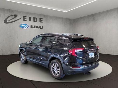 Used 2024 GMC Terrain SLT w/ Infotainment Package II AWD/4WD image 3