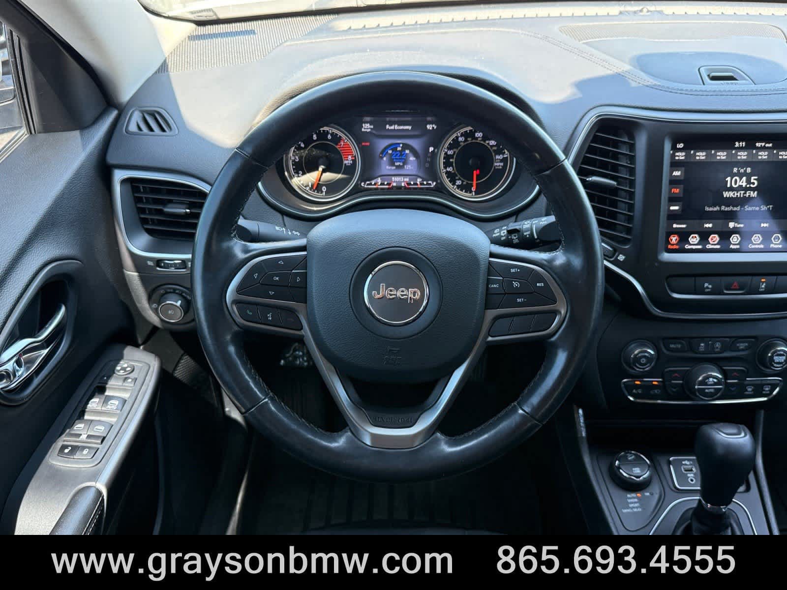Used 2021 Jeep Cherokee Latitude Lux w/ Sun & Sound Group AWD/4WD image 22