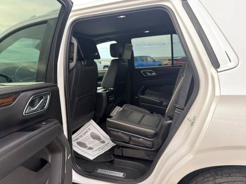 Used 2023 Chevrolet Tahoe Premier AWD/4WD image 19