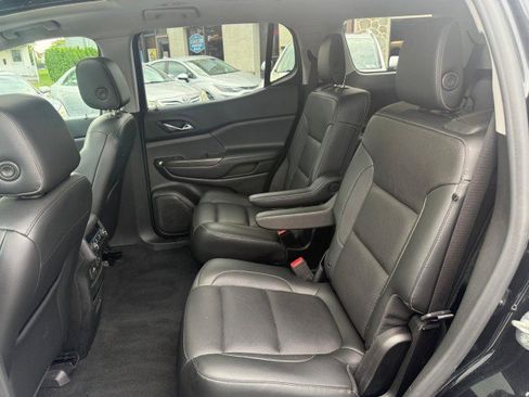 Used 2019 GMC Acadia SLT AWD/4WD image 12