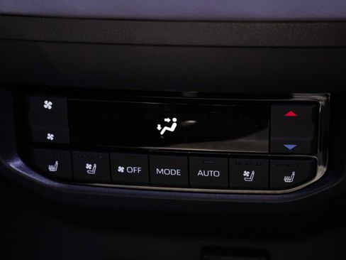 New 2026 Toyota Sequoia Platinum AWD/4WD image 33