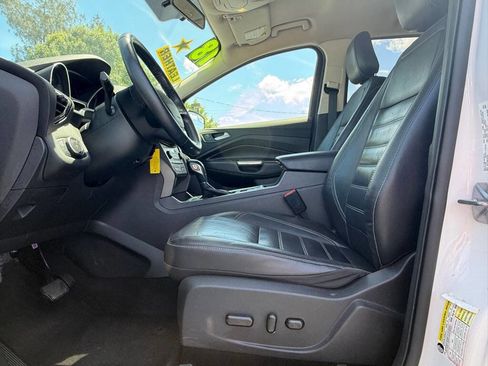 Used 2018 Ford Escape SEL image 11