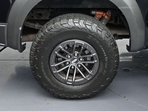 Used 2020 Ford F150 Raptor w/ Equipment Group 802A Luxury AWD/4WD image 38