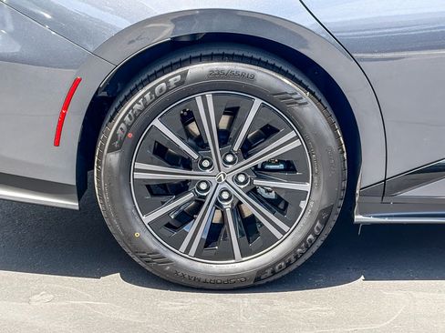 New 2026 Lexus ES 350e FWD image 10