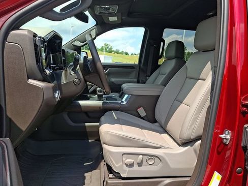 Used 2024 GMC Sierra 1500 SLT w/ SLT Convenience Package AWD/4WD image 13