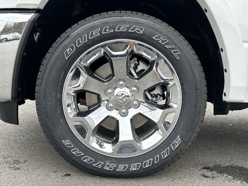 New 2026 RAM 1500 Big Horn AWD/4WD image 11