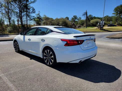 Used 2016 Nissan Maxima SR image 4