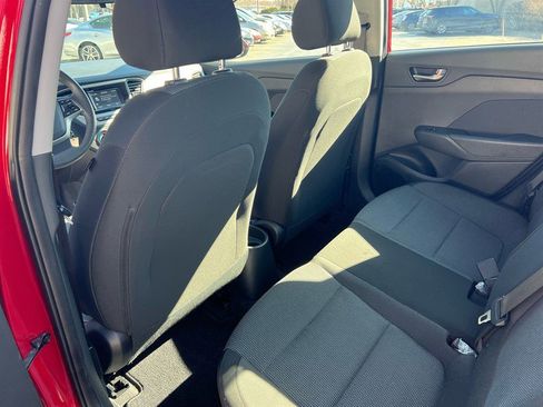 Used 2021 Hyundai Accent SE image 40