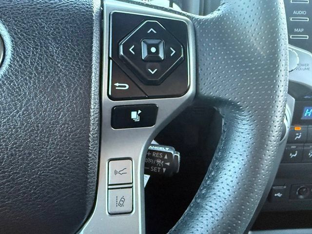 Used 2022 Toyota 4Runner Limited AWD/4WD image 23