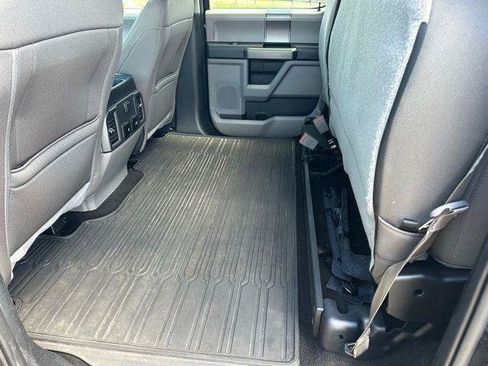 Used 2019 Ford F150 XLT w/ Equipment Group 302A Luxury AWD/4WD image 13