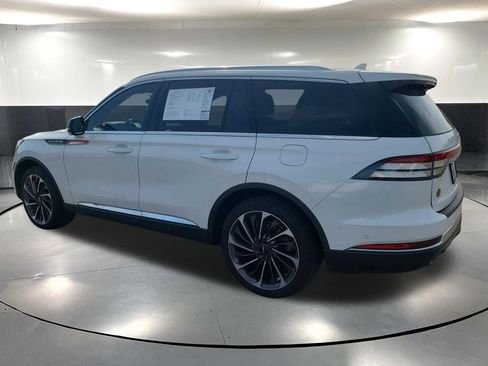 Used 2022 Lincoln Aviator Reserve w/ Equipment Group 201A AWD/4WD image 9