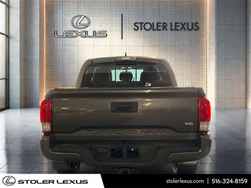 Used 2017 Toyota Tacoma SR5 image 5