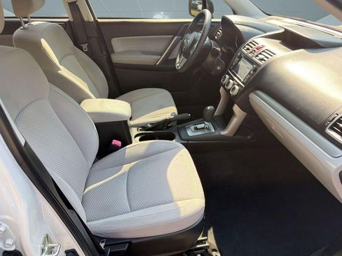 Used 2018 Subaru Forester 2.5i AWD/4WD image 29