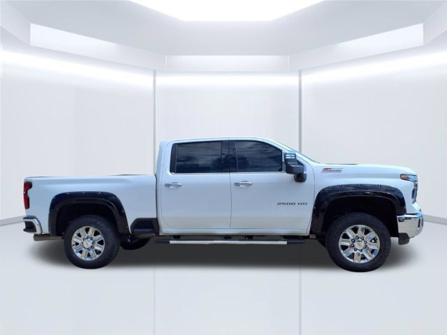 Used 2025 Chevrolet Silverado 2500 LTZ w/ LTZ Convenience Package AWD/4WD image 39