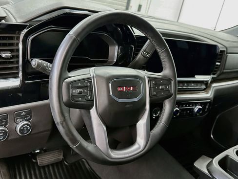 Used 2024 GMC Sierra 1500 Elevation AWD/4WD image 18
