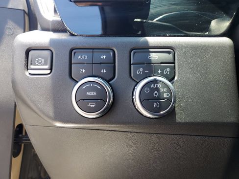 Used 2022 GMC Sierra 1500 Elevation AWD/4WD image 27