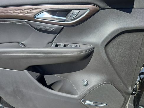 Certified 2023 Buick Envision Avenir AWD/4WD image 30