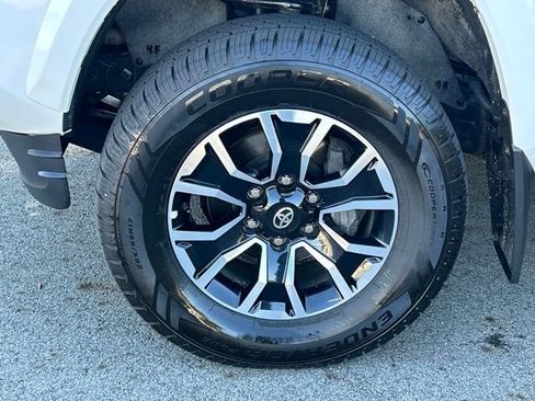 Certified 2023 Toyota Tacoma TRD Sport AWD/4WD image 19