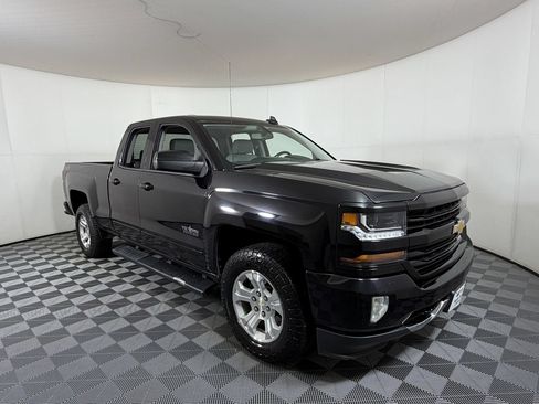 Used 2018 Chevrolet Silverado 1500 LT w/ Texas Edition AWD/4WD image 1
