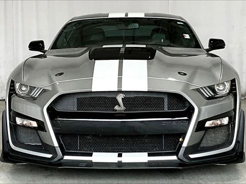 Used 2020 Ford Mustang Shelby GT500 w/ Technology Package image 2