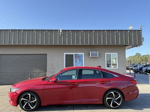 Used 2018 Honda Accord Sport image 6