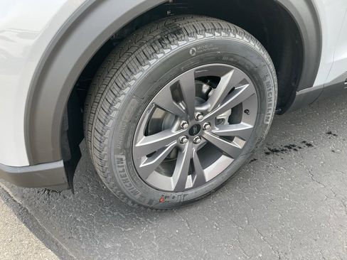 New 2026 Ford Explorer Active image 3