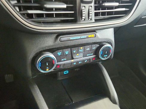 Used 2022 Ford Escape SE w/ Convenience Package image 45