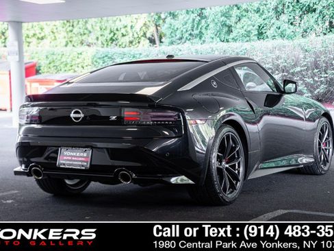 Used 2024 Nissan Z Performance w/ Floor Mat Package RWD image 15