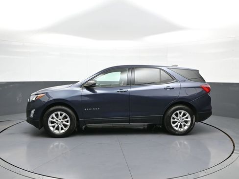 Used 2019 Chevrolet Equinox LS FWD image 9