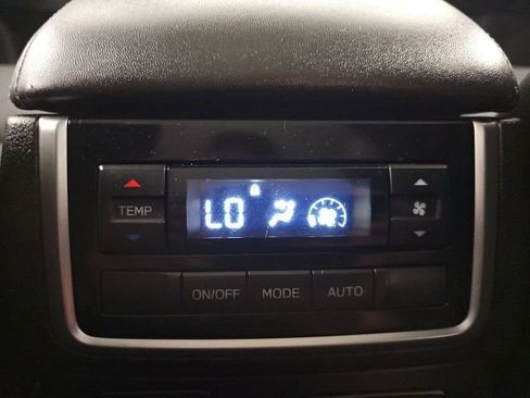 Used 2019 Subaru Ascent Premium AWD/4WD image 30