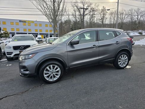 Used 2020 Nissan Rogue Sport S w/ Appearance Package image 2