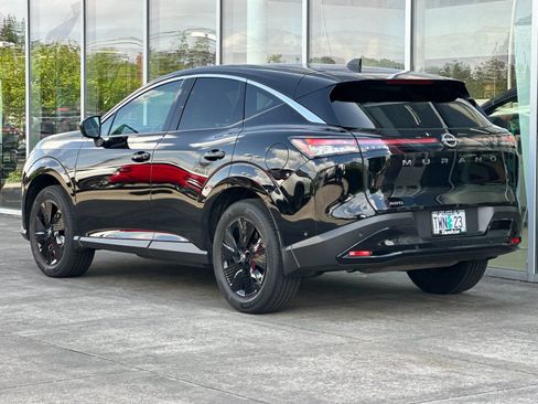 Used 2025 Nissan Murano SV AWD/4WD image 5