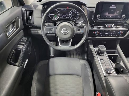 Used 2022 Nissan Pathfinder SV image 26