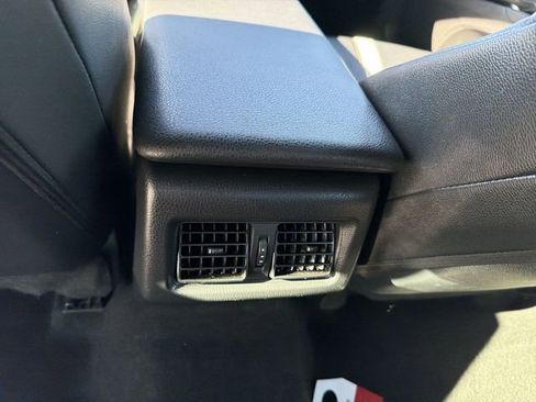 Used 2025 Toyota Camry SE image 23